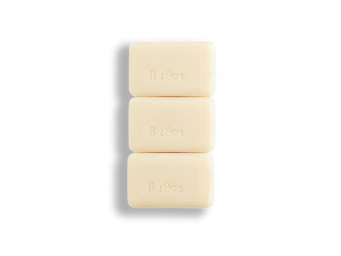 Pure 3-Pack Palm-Sized Bar Soap Set - Image 5