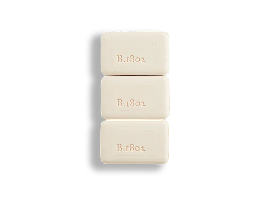 Vanilla Absolute 3-Pack Palm-Sized Bar Soap Set - Image 6